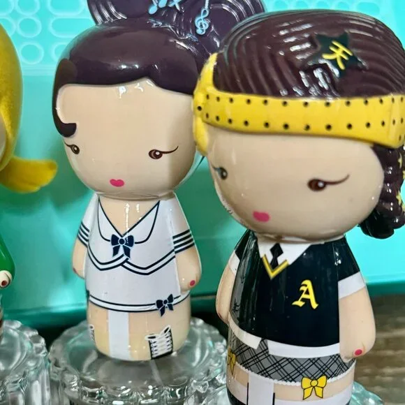 Harajuku Lovers Collectible 3 Perfume Bottles Empty in great condition - Picture 2 of 16